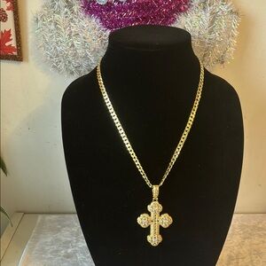 Elegant Gold Cross Pendant Necklace